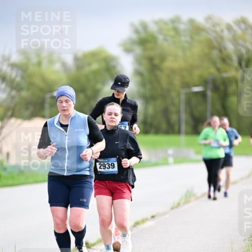 07.04.2024 - 43. Internationalen Wilhelmsburger Insellauf Dr. Thomas Lammeyer http://msf.ph/oto/6044180 07.04.2024 10:44:07 Laufen 2939, 57 meine-sportfotos.de