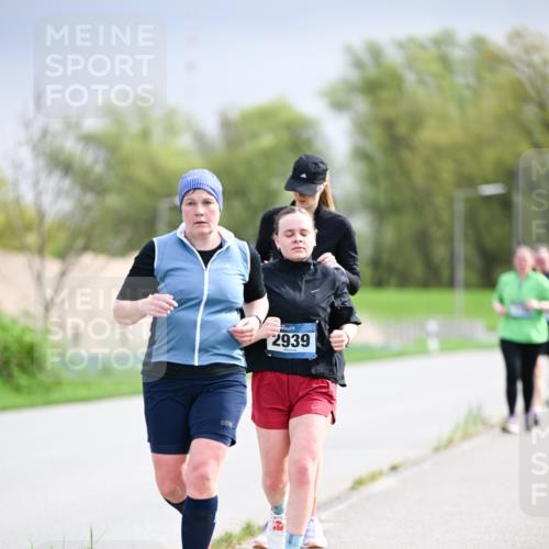 07.04.2024 - 43. Internationalen Wilhelmsburger Insellauf Dr. Thomas Lammeyer http://msf.ph/oto/6044185 07.04.2024 10:44:07 Laufen 2939 meine-sportfotos.de