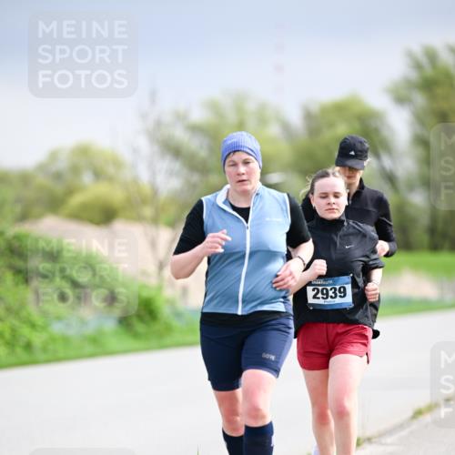 07.04.2024 - 43. Internationalen Wilhelmsburger Insellauf Dr. Thomas Lammeyer http://msf.ph/oto/6044188 07.04.2024 10:44:08 Laufen 2939 meine-sportfotos.de