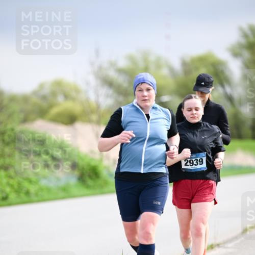 07.04.2024 - 43. Internationalen Wilhelmsburger Insellauf Dr. Thomas Lammeyer http://msf.ph/oto/6044191 07.04.2024 10:44:08 Laufen 2939 meine-sportfotos.de
