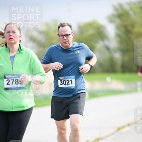 07.04.2024 - 43. Internationalen Wilhelmsburger Insellauf Dr. Thomas Lammeyer http://msf.ph/oto/6044245 07.04.2024 10:44:18 Laufen 2789, 3021 meine-sportfotos.de
