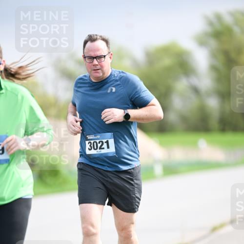 07.04.2024 - 43. Internationalen Wilhelmsburger Insellauf Dr. Thomas Lammeyer http://msf.ph/oto/6044255 07.04.2024 10:44:19 Laufen 3021 meine-sportfotos.de