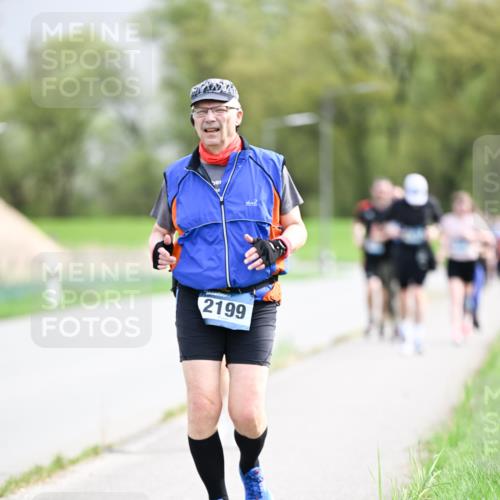 07.04.2024 - 43. Internationalen Wilhelmsburger Insellauf Dr. Thomas Lammeyer http://msf.ph/oto/6044310 07.04.2024 10:44:28 Laufen 2199 meine-sportfotos.de