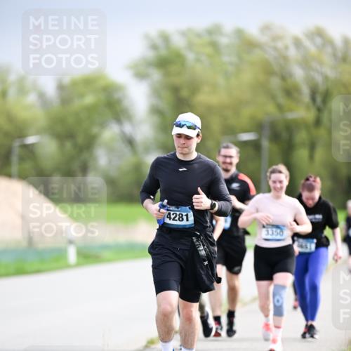 07.04.2024 - 43. Internationalen Wilhelmsburger Insellauf Dr. Thomas Lammeyer http://msf.ph/oto/6044380 07.04.2024 10:44:37 Laufen 4281, 3350 meine-sportfotos.de