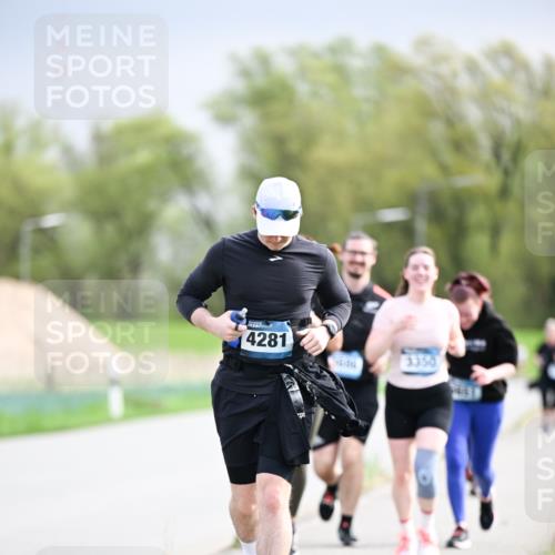 07.04.2024 - 43. Internationalen Wilhelmsburger Insellauf Dr. Thomas Lammeyer http://msf.ph/oto/6044391 07.04.2024 10:44:38 Laufen 4281, 1350 meine-sportfotos.de