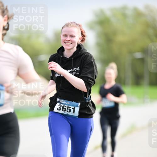 07.04.2024 - 43. Internationalen Wilhelmsburger Insellauf Dr. Thomas Lammeyer http://msf.ph/oto/6044489 07.04.2024 10:44:44 Laufen 3651 meine-sportfotos.de