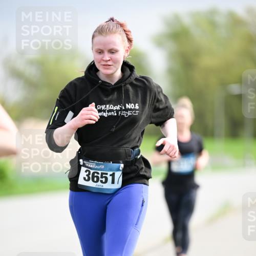 07.04.2024 - 43. Internationalen Wilhelmsburger Insellauf Dr. Thomas Lammeyer http://msf.ph/oto/6044498 07.04.2024 10:44:45 Laufen 6, 36517 meine-sportfotos.de