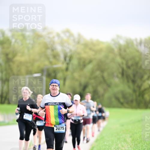 07.04.2024 - 43. Internationalen Wilhelmsburger Insellauf Dr. Thomas Lammeyer http://msf.ph/oto/6044556 07.04.2024 10:44:54 Laufen 4349, 2075 meine-sportfotos.de