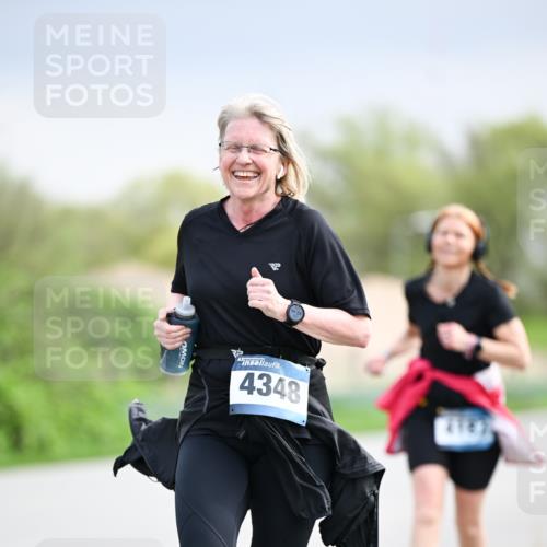 07.04.2024 - 43. Internationalen Wilhelmsburger Insellauf Dr. Thomas Lammeyer http://msf.ph/oto/6044603 07.04.2024 10:45:02 Laufen 4348, 4747 meine-sportfotos.de