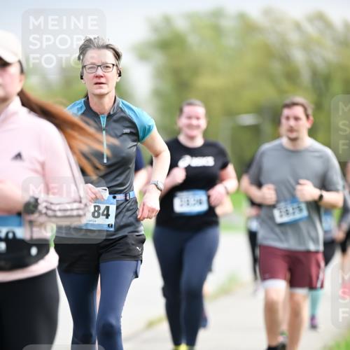 07.04.2024 - 43. Internationalen Wilhelmsburger Insellauf Dr. Thomas Lammeyer http://msf.ph/oto/6044645 07.04.2024 10:45:05 Laufen 84 meine-sportfotos.de