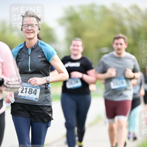 07.04.2024 - 43. Internationalen Wilhelmsburger Insellauf Dr. Thomas Lammeyer http://msf.ph/oto/6044650 07.04.2024 10:45:05 Laufen 2184 meine-sportfotos.de