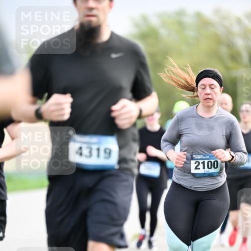 07.04.2024 - 43. Internationalen Wilhelmsburger Insellauf Dr. Thomas Lammeyer http://msf.ph/oto/6044712 07.04.2024 10:45:10 Laufen 4319, 2100 meine-sportfotos.de