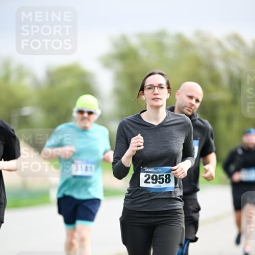 07.04.2024 - 43. Internationalen Wilhelmsburger Insellauf Dr. Thomas Lammeyer http://msf.ph/oto/6044739 07.04.2024 10:45:15 Laufen 310, 2958 meine-sportfotos.de