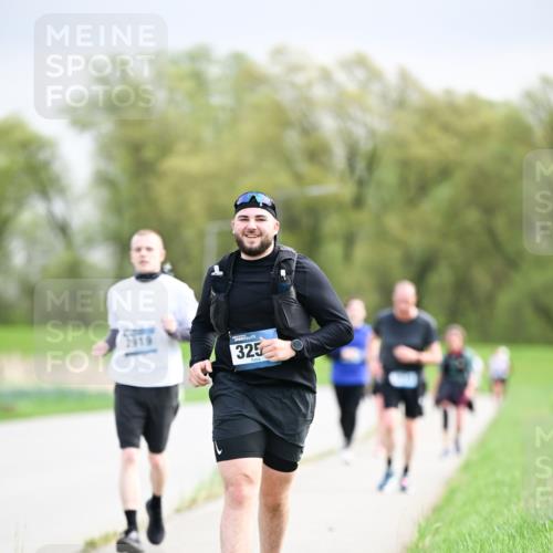 07.04.2024 - 43. Internationalen Wilhelmsburger Insellauf Dr. Thomas Lammeyer http://msf.ph/oto/6044767 07.04.2024 10:45:19 Laufen 325 meine-sportfotos.de