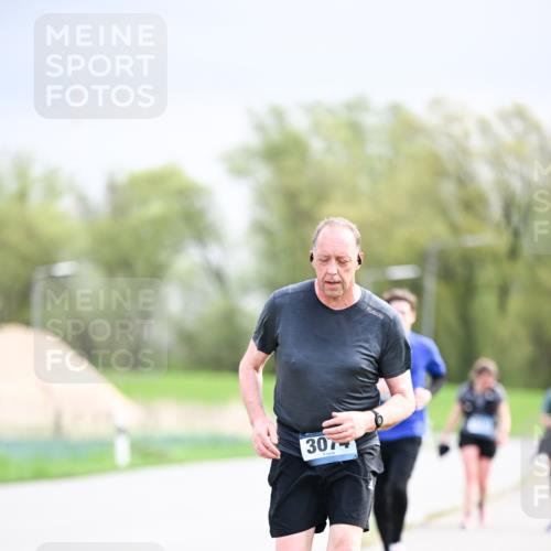 07.04.2024 - 43. Internationalen Wilhelmsburger Insellauf Dr. Thomas Lammeyer http://msf.ph/oto/6044869 07.04.2024 10:45:28 Laufen 307 meine-sportfotos.de