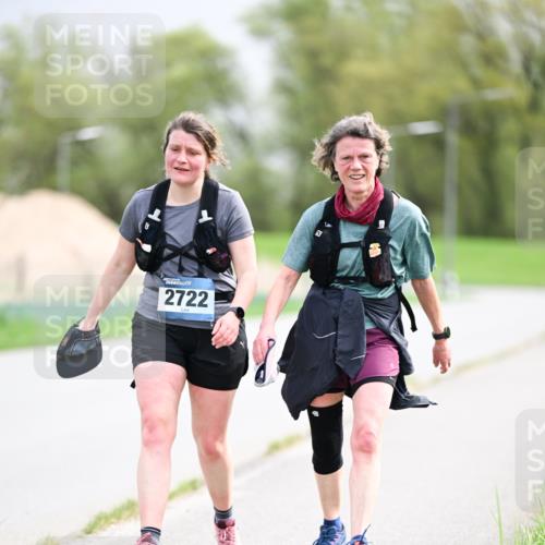07.04.2024 - 43. Internationalen Wilhelmsburger Insellauf Dr. Thomas Lammeyer http://msf.ph/oto/6044929 07.04.2024 10:45:46 Laufen 2722 meine-sportfotos.de