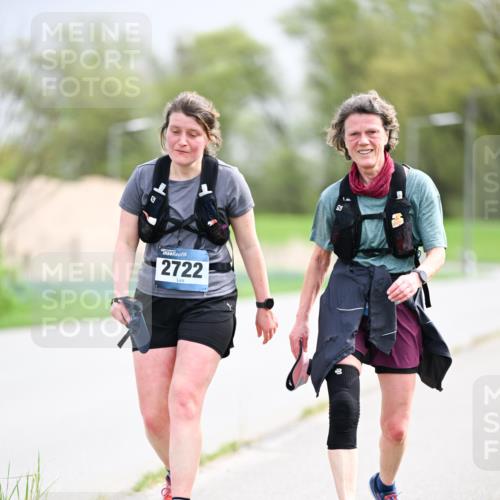 07.04.2024 - 43. Internationalen Wilhelmsburger Insellauf Dr. Thomas Lammeyer http://msf.ph/oto/6044937 07.04.2024 10:45:47 Laufen 2722 meine-sportfotos.de