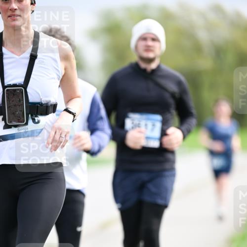 07.04.2024 - 43. Internationalen Wilhelmsburger Insellauf Dr. Thomas Lammeyer http://msf.ph/oto/6045024 07.04.2024 10:46:18 Laufen 17 meine-sportfotos.de