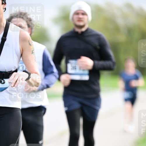07.04.2024 - 43. Internationalen Wilhelmsburger Insellauf Dr. Thomas Lammeyer http://msf.ph/oto/6045028 07.04.2024 10:46:18 Laufen  meine-sportfotos.de