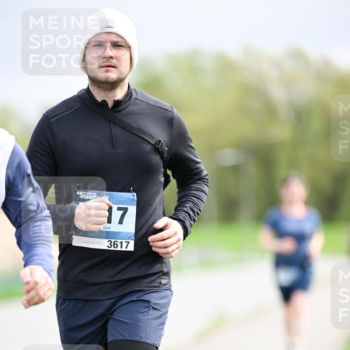 07.04.2024 - 43. Internationalen Wilhelmsburger Insellauf Dr. Thomas Lammeyer http://msf.ph/oto/6045034 07.04.2024 10:46:19 Laufen 17, 3617 meine-sportfotos.de