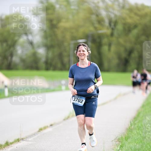 07.04.2024 - 43. Internationalen Wilhelmsburger Insellauf Dr. Thomas Lammeyer http://msf.ph/oto/6045043 07.04.2024 10:46:22 Laufen 3702 meine-sportfotos.de