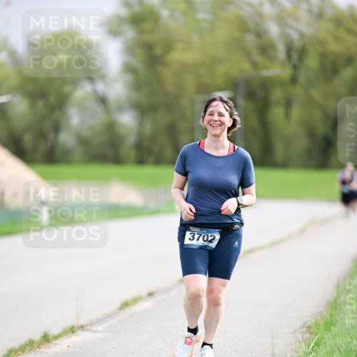07.04.2024 - 43. Internationalen Wilhelmsburger Insellauf Dr. Thomas Lammeyer http://msf.ph/oto/6045049 07.04.2024 10:46:22 Laufen 3702 meine-sportfotos.de