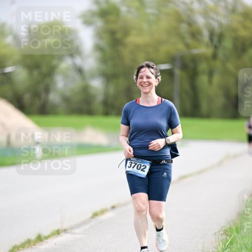 07.04.2024 - 43. Internationalen Wilhelmsburger Insellauf Dr. Thomas Lammeyer http://msf.ph/oto/6045053 07.04.2024 10:46:23 Laufen 3702 meine-sportfotos.de