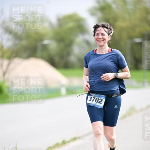 07.04.2024 - 43. Internationalen Wilhelmsburger Insellauf Dr. Thomas Lammeyer http://msf.ph/oto/6045073 07.04.2024 10:46:24 Laufen 3702 meine-sportfotos.de