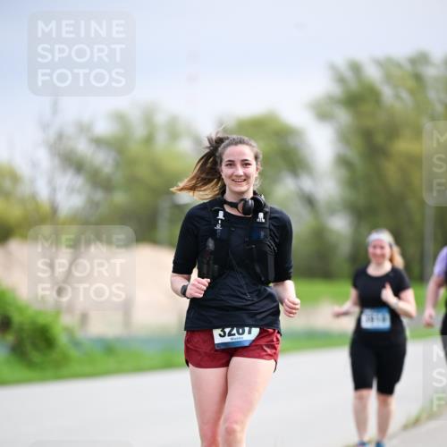 07.04.2024 - 43. Internationalen Wilhelmsburger Insellauf Dr. Thomas Lammeyer http://msf.ph/oto/6045087 07.04.2024 10:46:54 Laufen 3207 meine-sportfotos.de