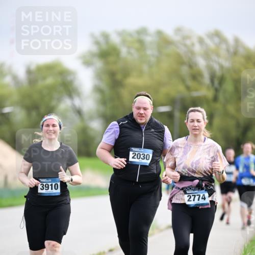 07.04.2024 - 43. Internationalen Wilhelmsburger Insellauf Dr. Thomas Lammeyer http://msf.ph/oto/6045115 07.04.2024 10:46:58 Laufen 3910, 2030, 2774 meine-sportfotos.de