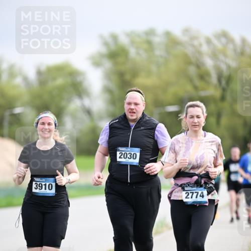 07.04.2024 - 43. Internationalen Wilhelmsburger Insellauf Dr. Thomas Lammeyer http://msf.ph/oto/6045121 07.04.2024 10:46:58 Laufen 3910, 2030, 2774 meine-sportfotos.de