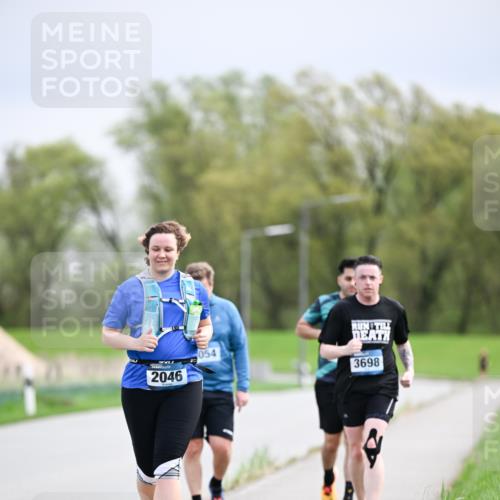 07.04.2024 - 43. Internationalen Wilhelmsburger Insellauf Dr. Thomas Lammeyer http://msf.ph/oto/6045146 07.04.2024 10:47:07 Laufen 2046, 054, 3698 meine-sportfotos.de