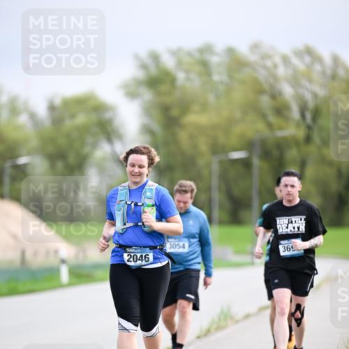 07.04.2024 - 43. Internationalen Wilhelmsburger Insellauf Dr. Thomas Lammeyer http://msf.ph/oto/6045152 07.04.2024 10:47:07 Laufen 2046, 3054, 365 meine-sportfotos.de