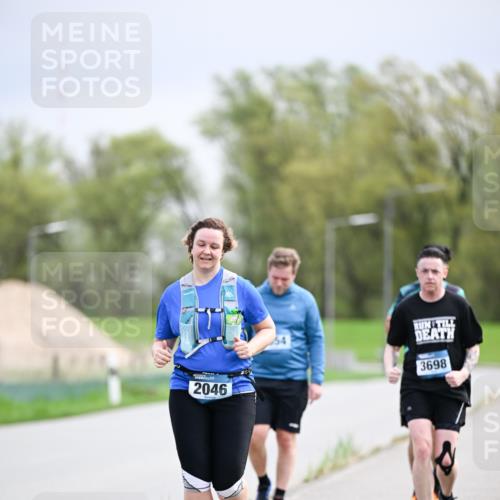 07.04.2024 - 43. Internationalen Wilhelmsburger Insellauf Dr. Thomas Lammeyer http://msf.ph/oto/6045154 07.04.2024 10:47:07 Laufen 2046, 54, 3698 meine-sportfotos.de