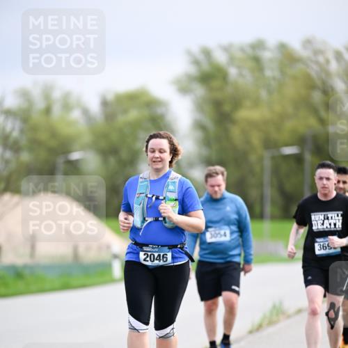 07.04.2024 - 43. Internationalen Wilhelmsburger Insellauf Dr. Thomas Lammeyer http://msf.ph/oto/6045162 07.04.2024 10:47:08 Laufen 2046, 054, 99, 369 meine-sportfotos.de