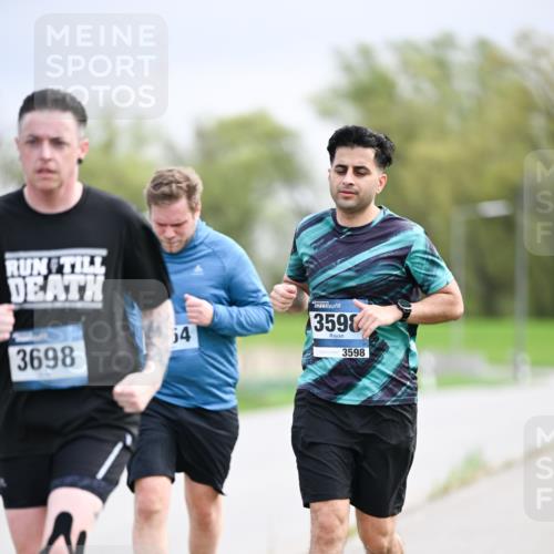 07.04.2024 - 43. Internationalen Wilhelmsburger Insellauf Dr. Thomas Lammeyer http://msf.ph/oto/6045218 07.04.2024 10:47:13 Laufen 3698, 4, 359, 3598 meine-sportfotos.de