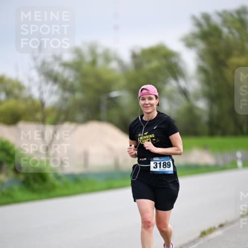 07.04.2024 - 43. Internationalen Wilhelmsburger Insellauf Dr. Thomas Lammeyer http://msf.ph/oto/6045235 07.04.2024 10:48:38 Laufen 3189 meine-sportfotos.de