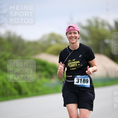 07.04.2024 - 43. Internationalen Wilhelmsburger Insellauf Dr. Thomas Lammeyer http://msf.ph/oto/6045266 07.04.2024 10:48:40 Laufen 3189 meine-sportfotos.de