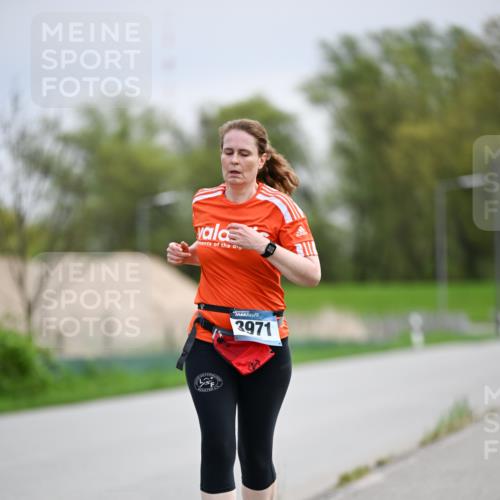 07.04.2024 - 43. Internationalen Wilhelmsburger Insellauf Dr. Thomas Lammeyer http://msf.ph/oto/6045281 07.04.2024 10:49:13 Laufen 3971 meine-sportfotos.de
