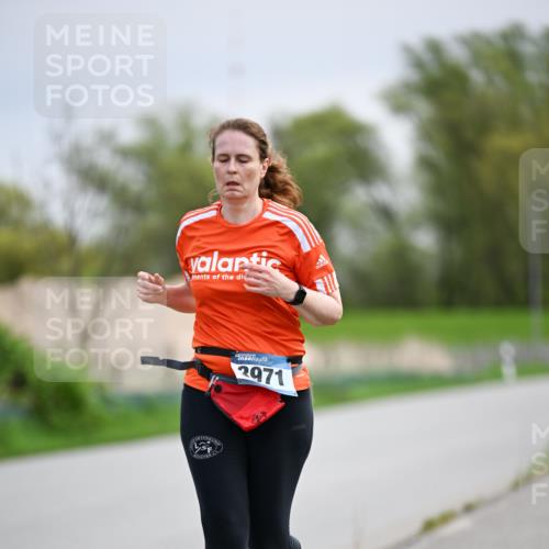 07.04.2024 - 43. Internationalen Wilhelmsburger Insellauf Dr. Thomas Lammeyer http://msf.ph/oto/6045295 07.04.2024 10:49:14 Laufen 3971 meine-sportfotos.de