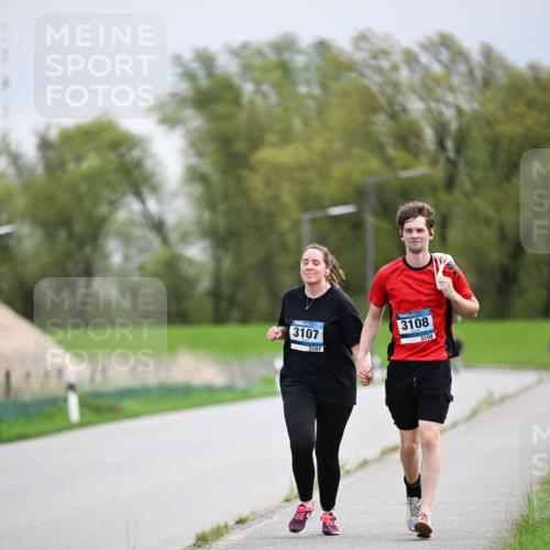 07.04.2024 - 43. Internationalen Wilhelmsburger Insellauf Dr. Thomas Lammeyer http://msf.ph/oto/6045305 07.04.2024 10:49:31 Laufen 3107, 3107, 3108, 3108 meine-sportfotos.de