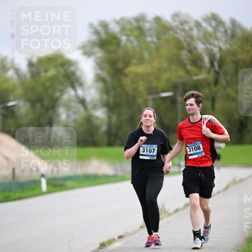 07.04.2024 - 43. Internationalen Wilhelmsburger Insellauf Dr. Thomas Lammeyer http://msf.ph/oto/6045311 07.04.2024 10:49:31 Laufen 3107, 3107, 3108, 3108 meine-sportfotos.de