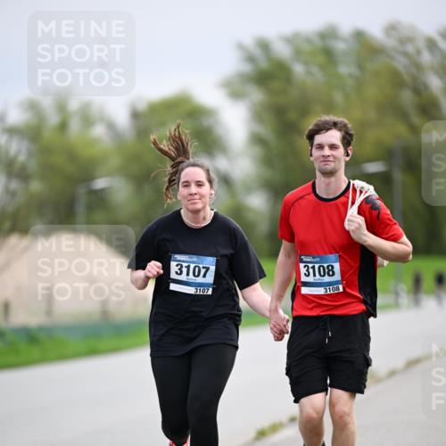 07.04.2024 - 43. Internationalen Wilhelmsburger Insellauf Dr. Thomas Lammeyer http://msf.ph/oto/6045361 07.04.2024 10:49:34 Laufen 3107, 3107, 3108, 3108 meine-sportfotos.de