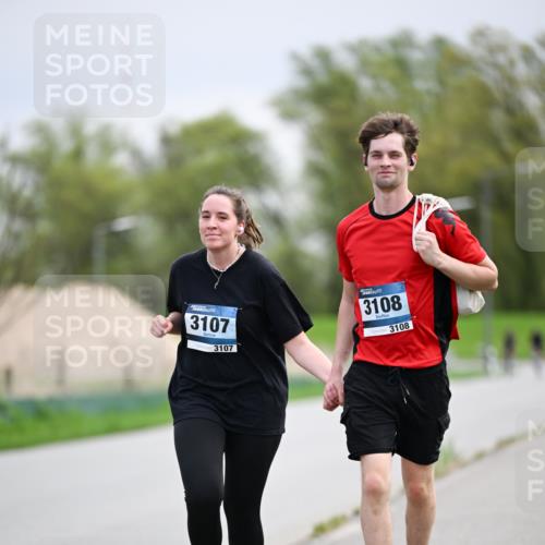 07.04.2024 - 43. Internationalen Wilhelmsburger Insellauf Dr. Thomas Lammeyer http://msf.ph/oto/6045363 07.04.2024 10:49:35 Laufen 3107, 3107, 3108, 3108 meine-sportfotos.de