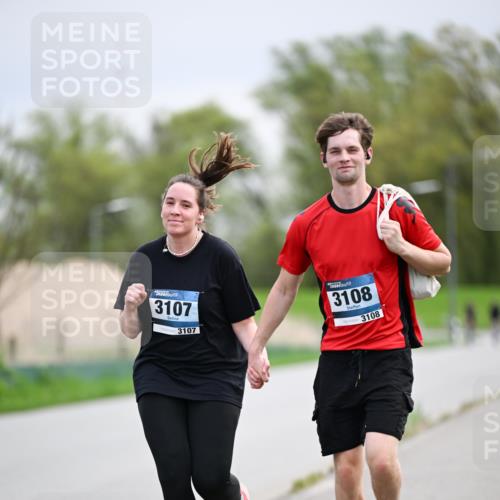 07.04.2024 - 43. Internationalen Wilhelmsburger Insellauf Dr. Thomas Lammeyer http://msf.ph/oto/6045367 07.04.2024 10:49:35 Laufen 3107, 3107, 3108, 3108 meine-sportfotos.de