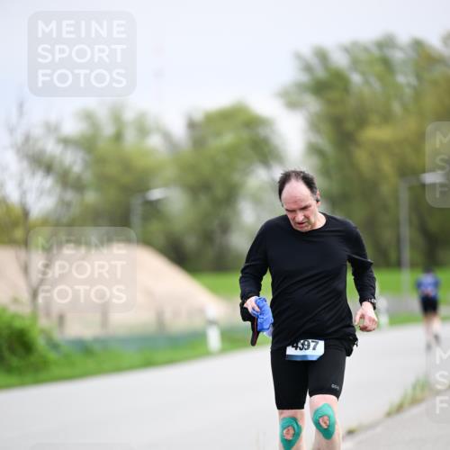 07.04.2024 - 43. Internationalen Wilhelmsburger Insellauf Dr. Thomas Lammeyer http://msf.ph/oto/6045375 07.04.2024 10:50:01 Laufen 4597 meine-sportfotos.de