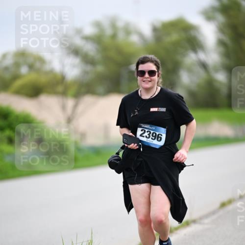 07.04.2024 - 43. Internationalen Wilhelmsburger Insellauf Dr. Thomas Lammeyer http://msf.ph/oto/6045440 07.04.2024 10:51:20 Laufen 2396 meine-sportfotos.de