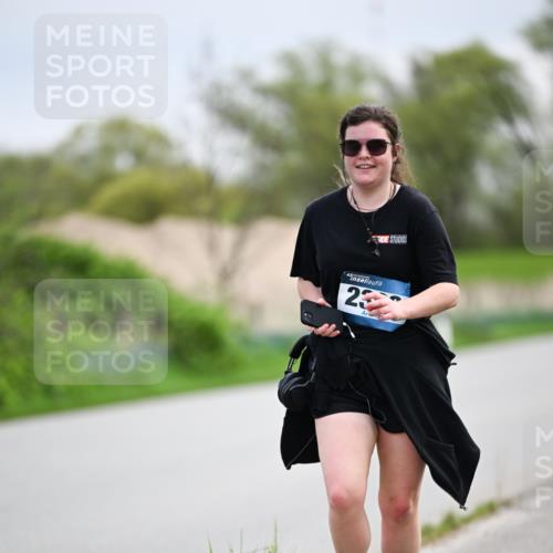07.04.2024 - 43. Internationalen Wilhelmsburger Insellauf Dr. Thomas Lammeyer http://msf.ph/oto/6045446 07.04.2024 10:51:21 Laufen 23 meine-sportfotos.de