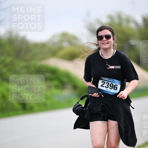 07.04.2024 - 43. Internationalen Wilhelmsburger Insellauf Dr. Thomas Lammeyer http://msf.ph/oto/6045456 07.04.2024 10:51:21 Laufen 43, 2396 meine-sportfotos.de