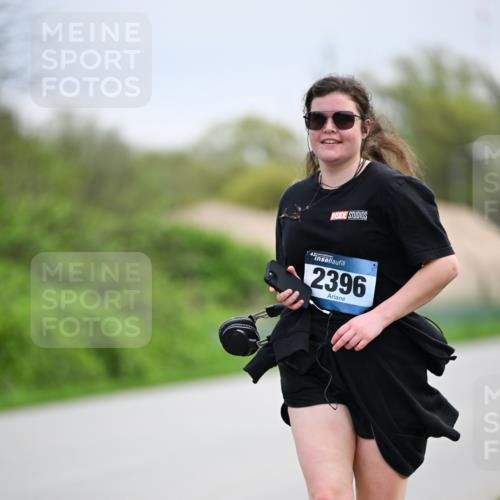 07.04.2024 - 43. Internationalen Wilhelmsburger Insellauf Dr. Thomas Lammeyer http://msf.ph/oto/6045461 07.04.2024 10:51:22 Laufen 43, 2396 meine-sportfotos.de